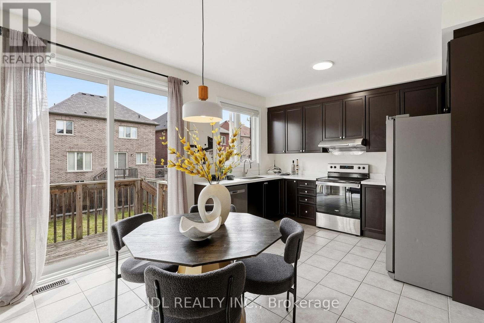 15 Beacon Point Street, Markham, Ontario  L6E 0P3 - Photo 25 - N13878244