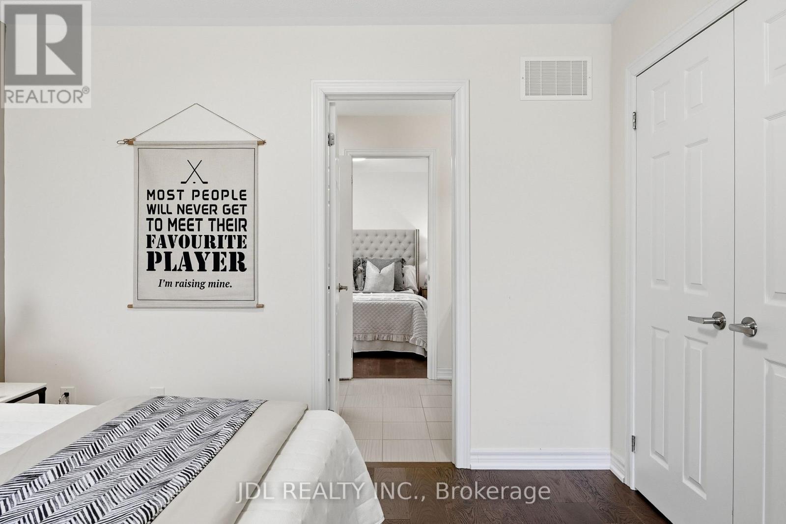 15 Beacon Point Street, Markham, Ontario  L6E 0P3 - Photo 42 - N13878244