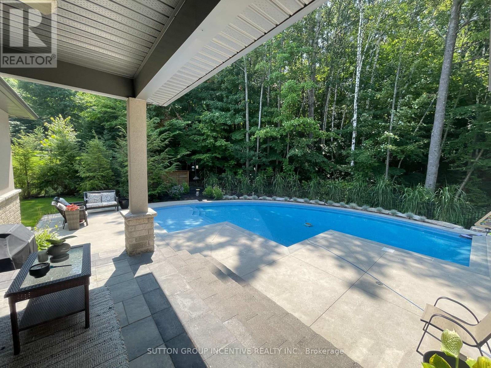 18 Wendat Trail, Springwater, Ontario  L4M 6T4 - Photo 49 - S13878224