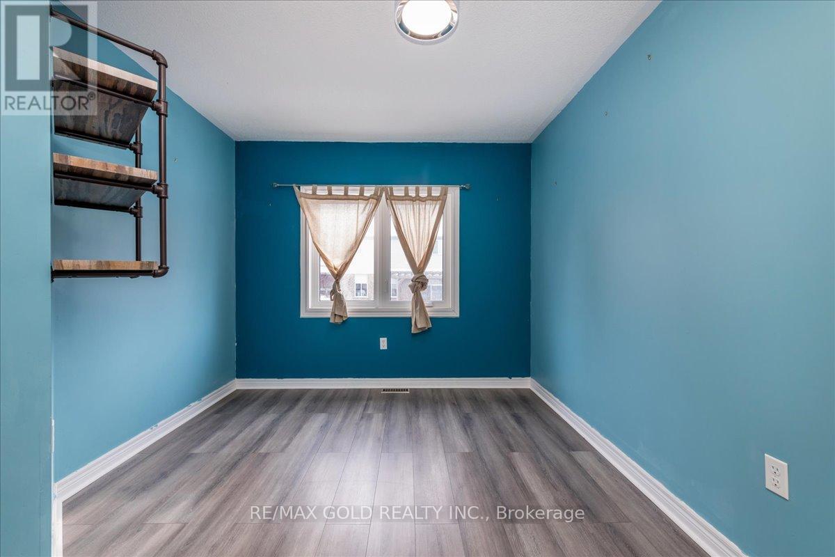 117 Bentley Crescent, Barrie, Ontario  L4N 0Z1 - Photo 13 - S13878282