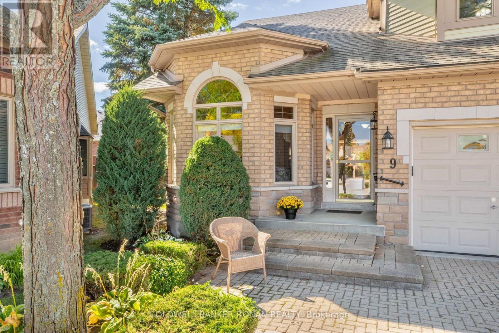 9 Fortuna Circle, New Tecumseth, Ontario  L9R 1Z3 - Photo 3 - N13876314