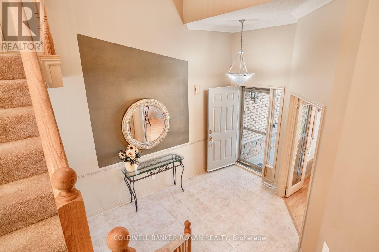 9 Fortuna Circle, New Tecumseth, Ontario  L9R 1Z3 - Photo 4 - N13876314