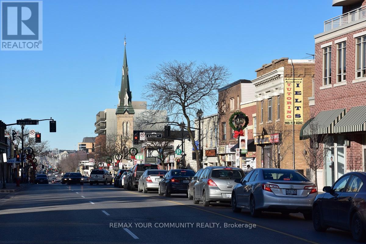2 - 10088 YONGE STREET, Richmond Hill, Ontario