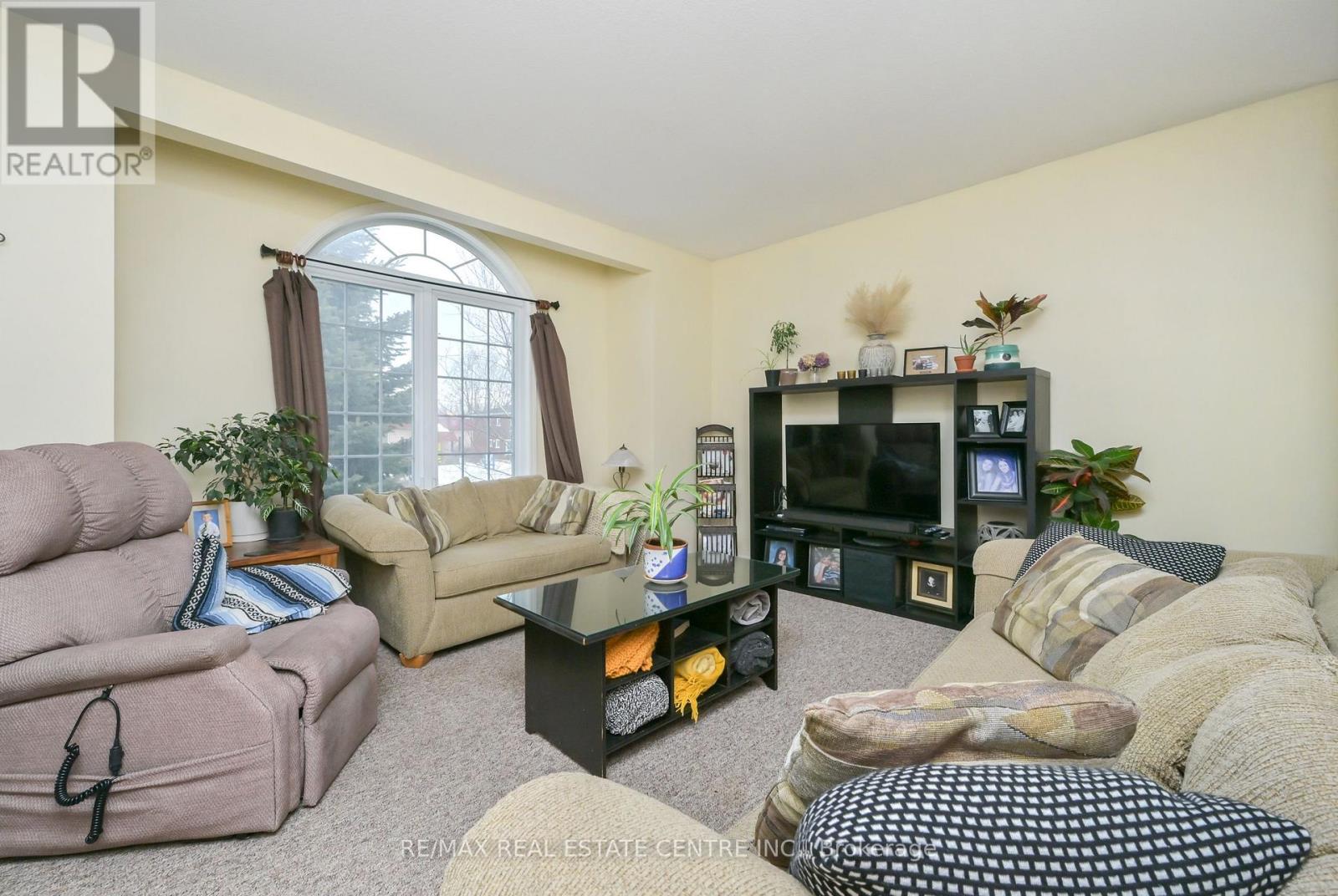 300 A Broadway, Orangeville, Ontario  L9W 1L3 - Photo 7 - W13870140
