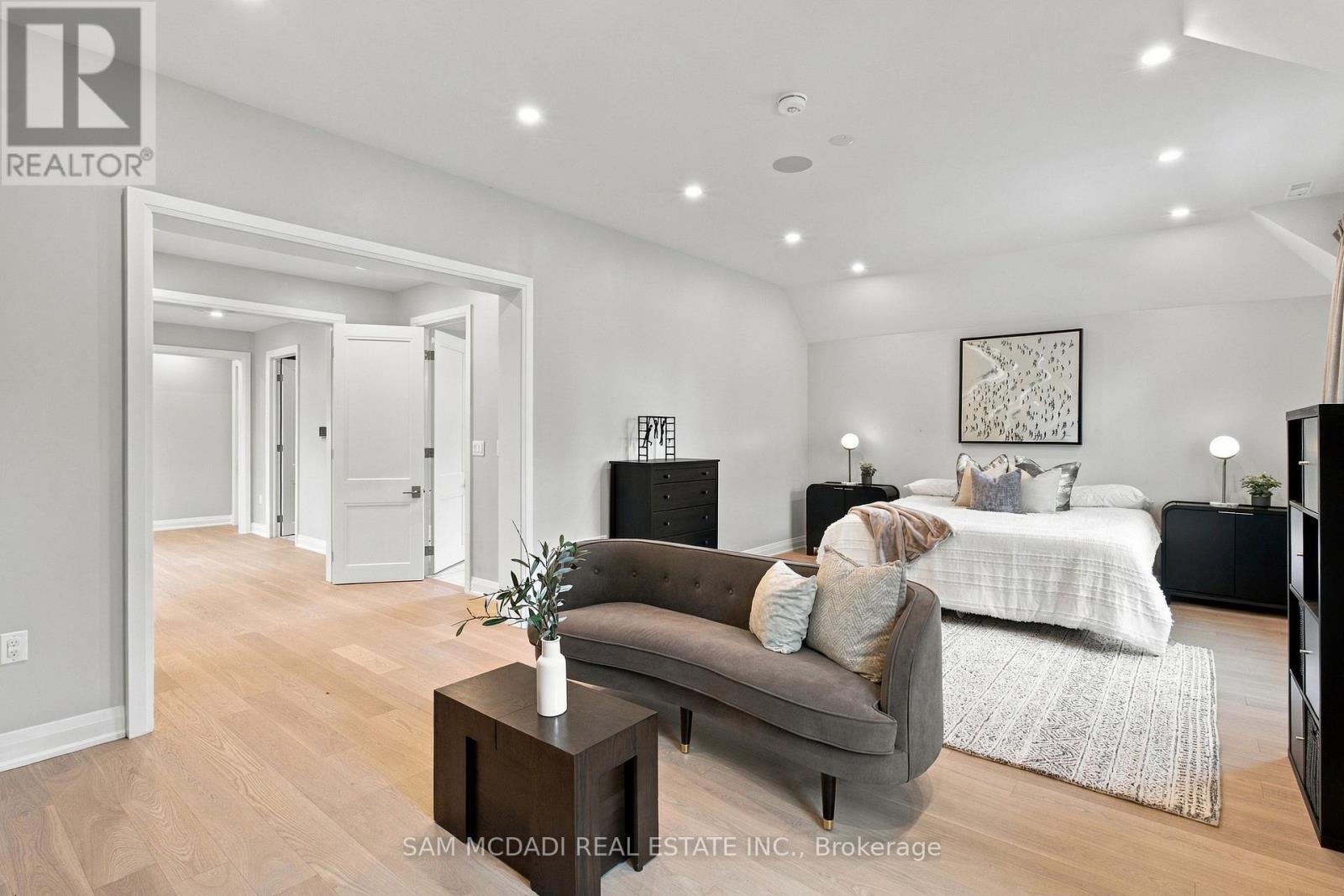 1897 Balsam Avenue, Mississauga, Ontario  L5J 1L3 - Photo 19 - W13878212