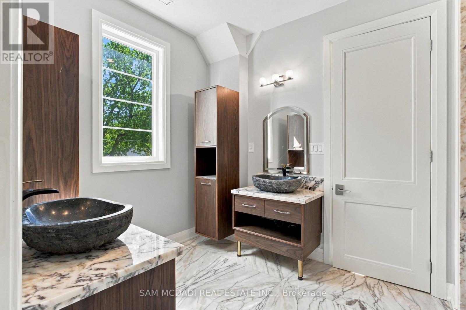 1897 Balsam Avenue, Mississauga, Ontario  L5J 1L3 - Photo 29 - W13878212