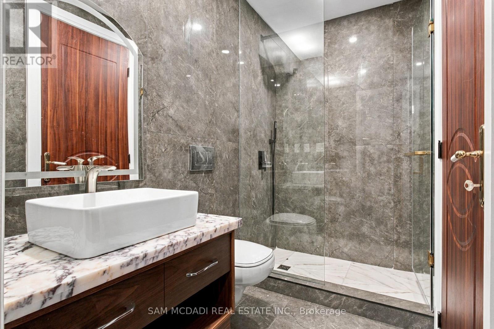 1897 Balsam Avenue, Mississauga, Ontario  L5J 1L3 - Photo 40 - W13878212