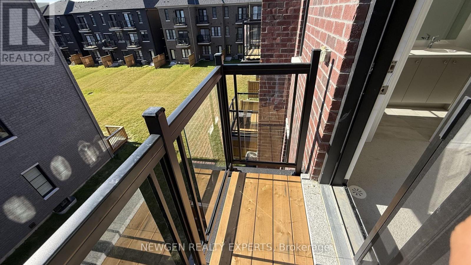 5882 Saigon Street, Mississauga, Ontario  L5V 0E9 - Photo 19 - W13878222
