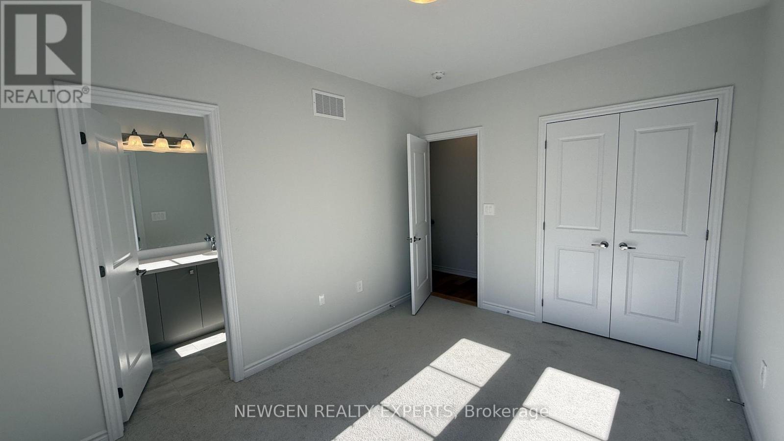 5882 Saigon Street, Mississauga, Ontario  L5V 0E9 - Photo 21 - W13878222