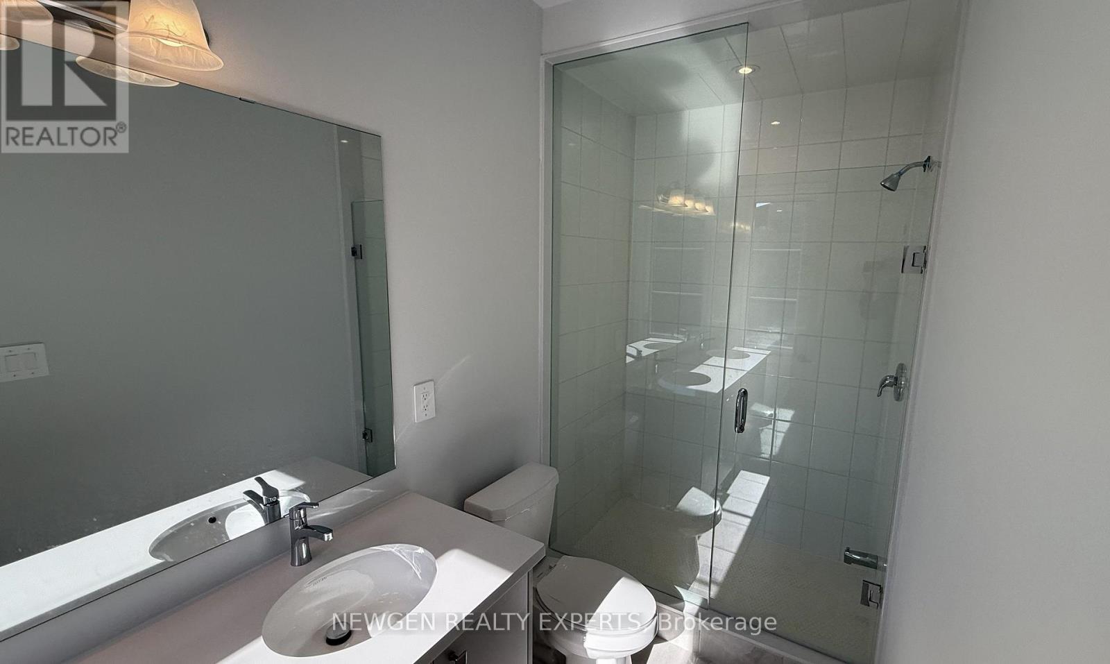 5882 Saigon Street, Mississauga, Ontario  L5V 0E9 - Photo 24 - W13878222