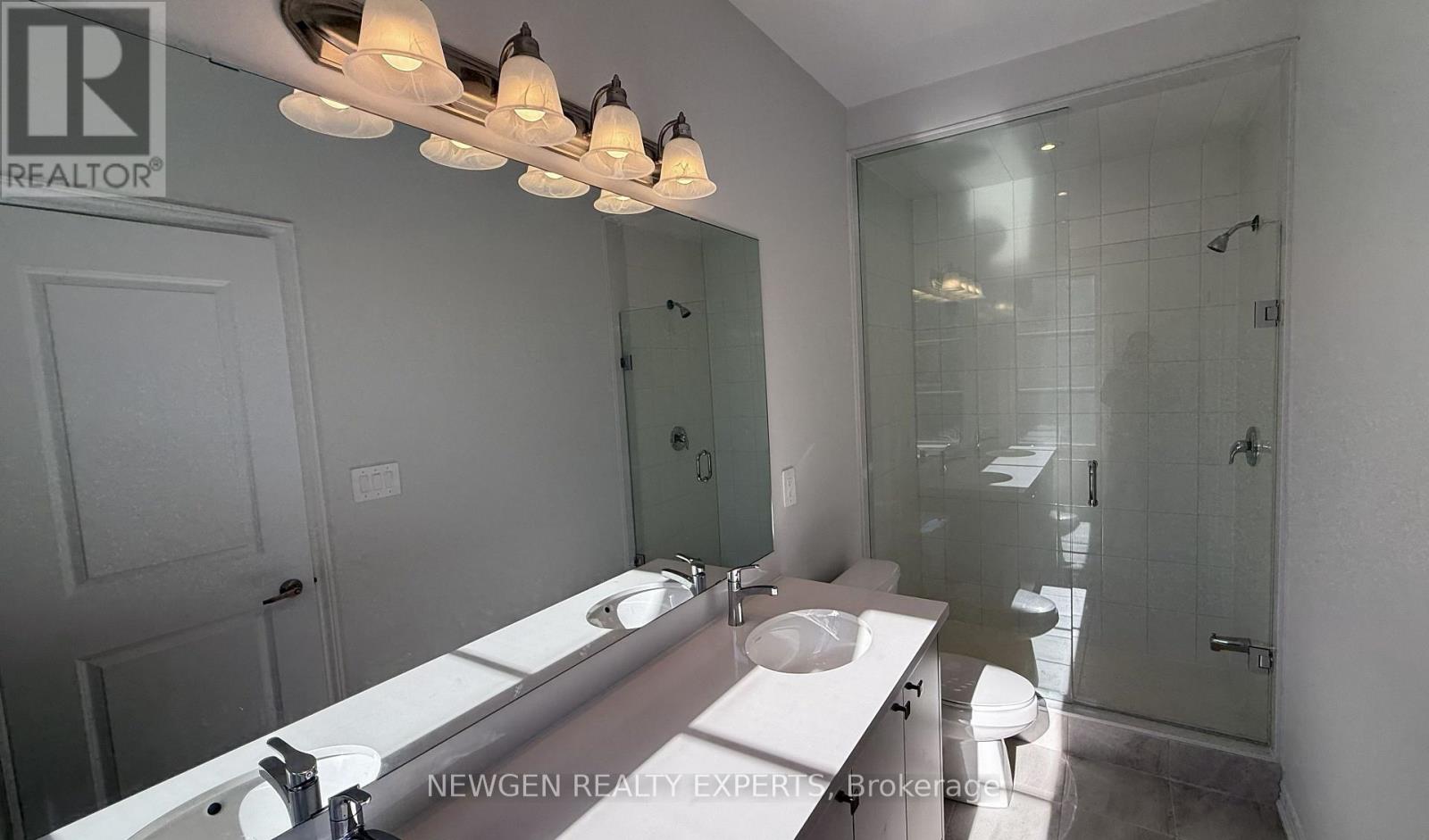 5882 Saigon Street, Mississauga, Ontario  L5V 0E9 - Photo 26 - W13878222