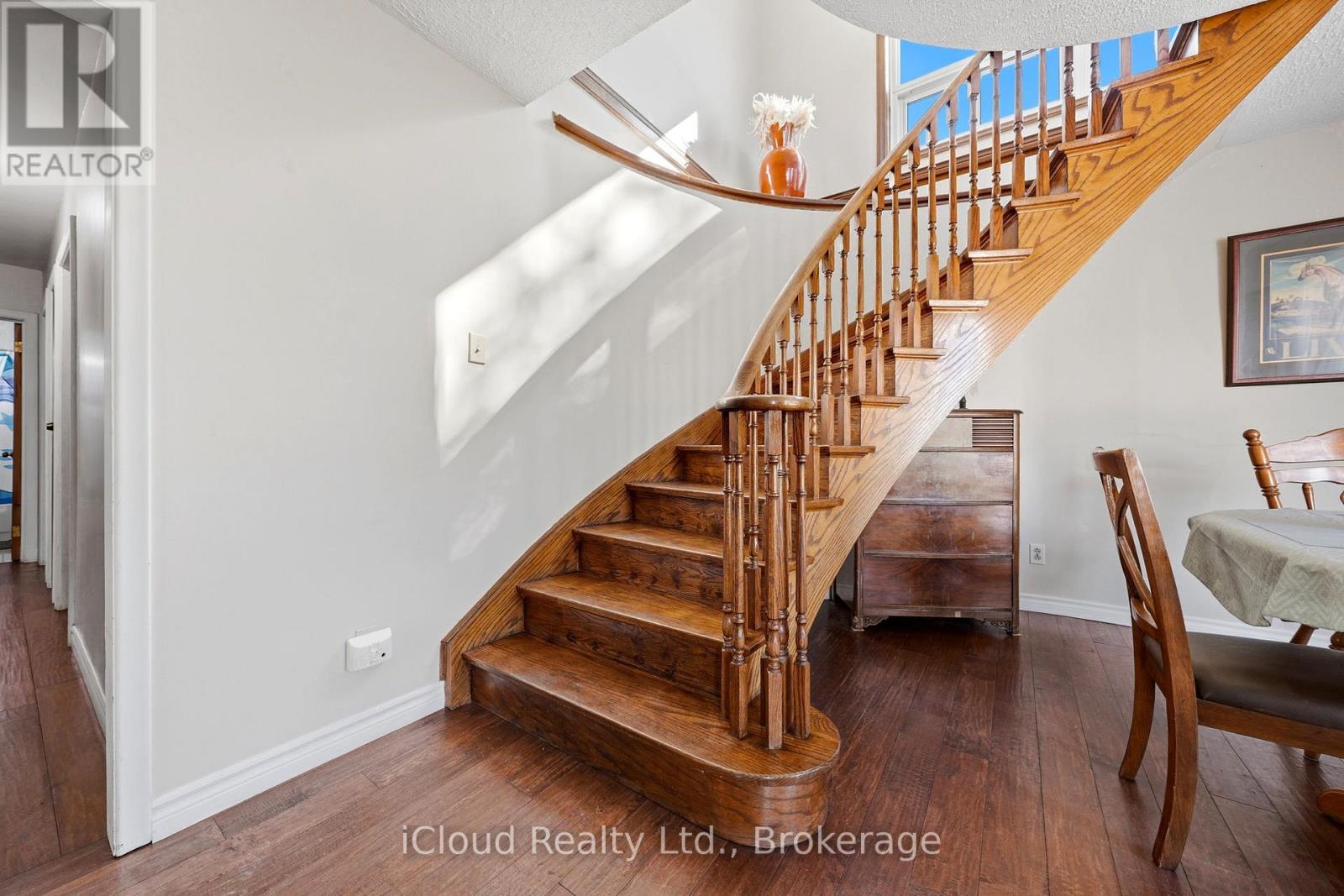 29 Langstone Crescent, Halton Hills, Ontario  L7G 4N2 - Photo 18 - W13878226