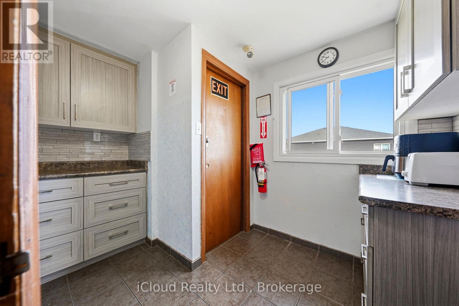 29 Langstone Crescent, Halton Hills, Ontario  L7G 4N2 - Photo 25 - W13878226