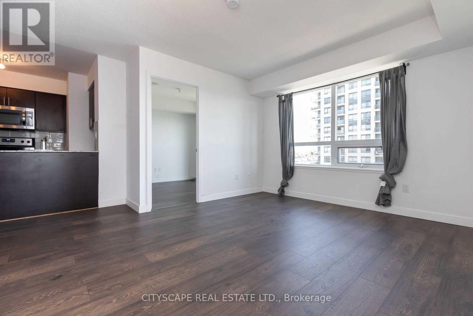 2202 - 1420 Dupont Street, Toronto, Ontario  M6H 4J8 - Photo 4 - W13878238
