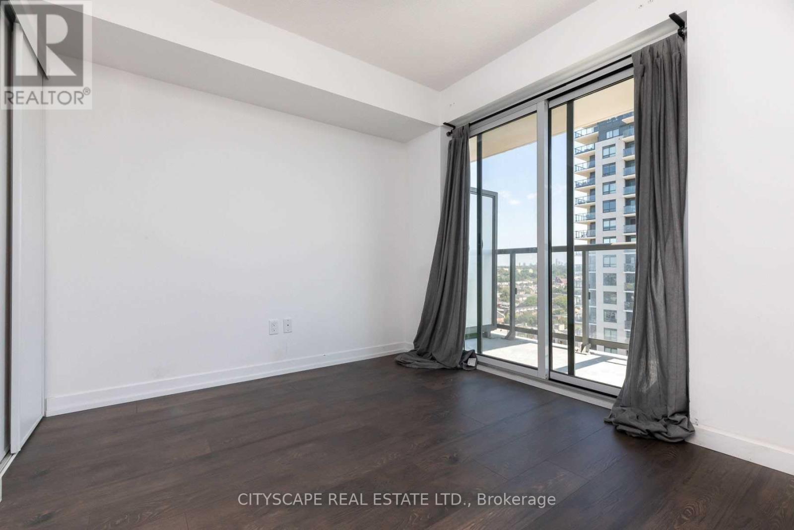 2202 - 1420 Dupont Street, Toronto, Ontario  M6H 4J8 - Photo 6 - W13878238