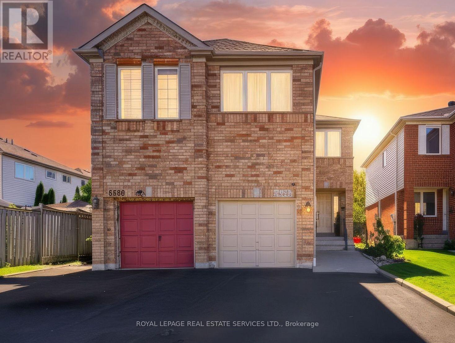 5582 Kimmeridge Gate, Mississauga, Ontario  L5M 6B3 - Photo 1 - W13878286
