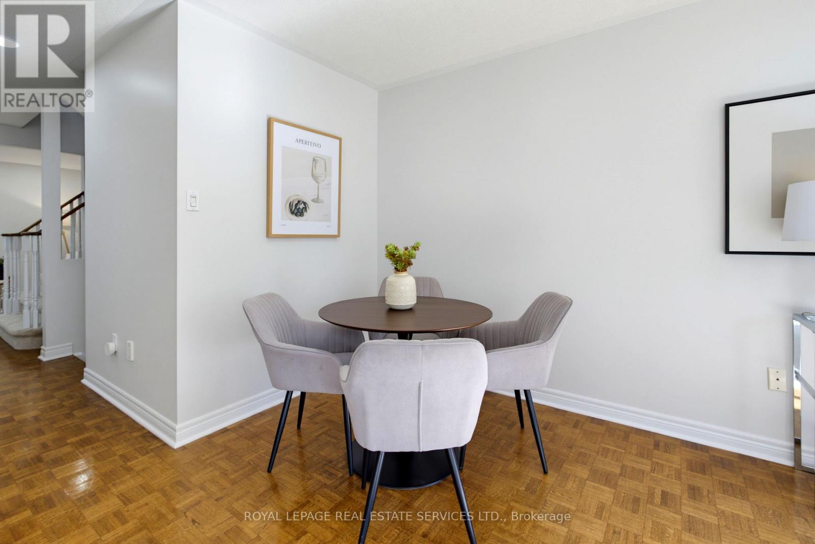 5582 Kimmeridge Gate, Mississauga, Ontario  L5M 6B3 - Photo 14 - W13878286