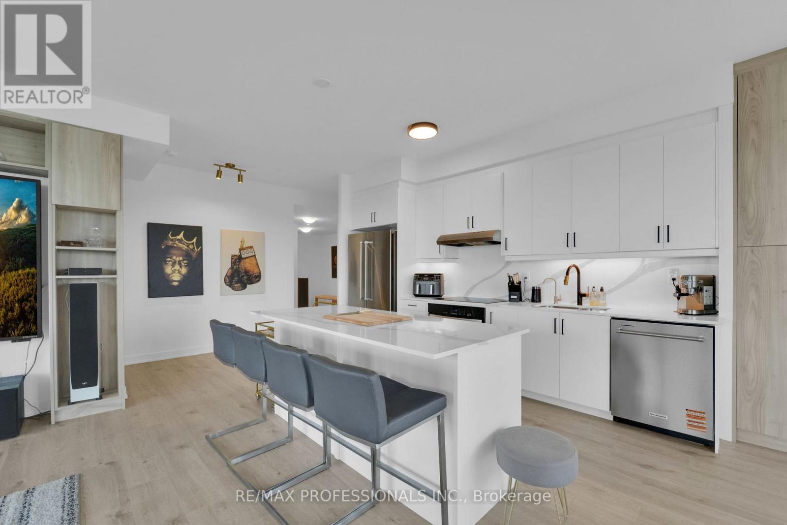 1402 - 1035 Southdown Road, Mississauga, Ontario  L5J 0A2 - Photo 11 - W13878356