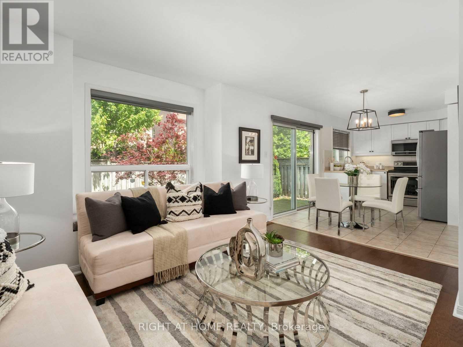 5555 Bridgeport Gate, Mississauga, Ontario  L5M 6N1 - Photo 16 - W13878396