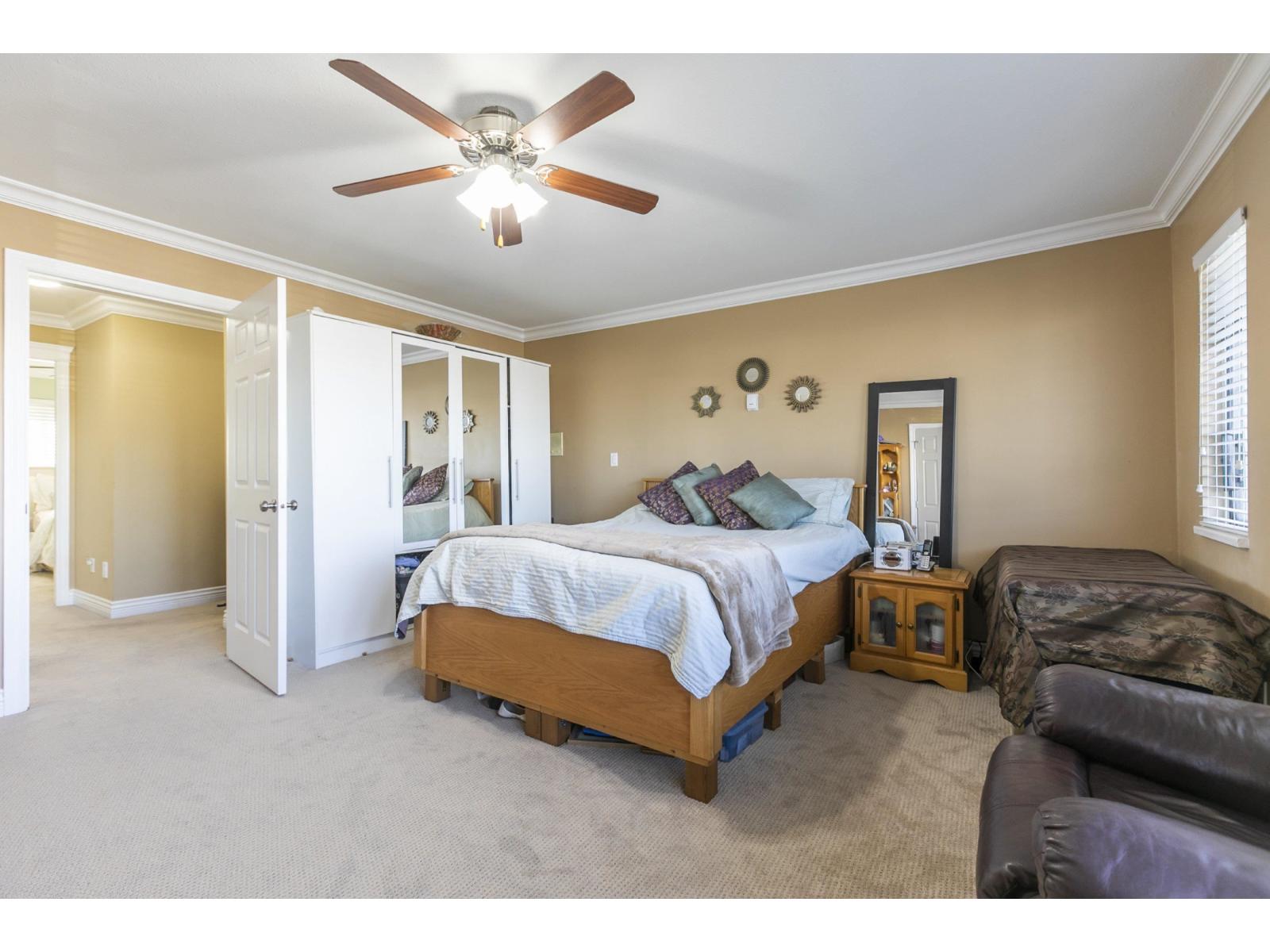 12353 81a Avenue, Surrey, British Columbia  V3W 0X8 - Photo 13 - R3172916
