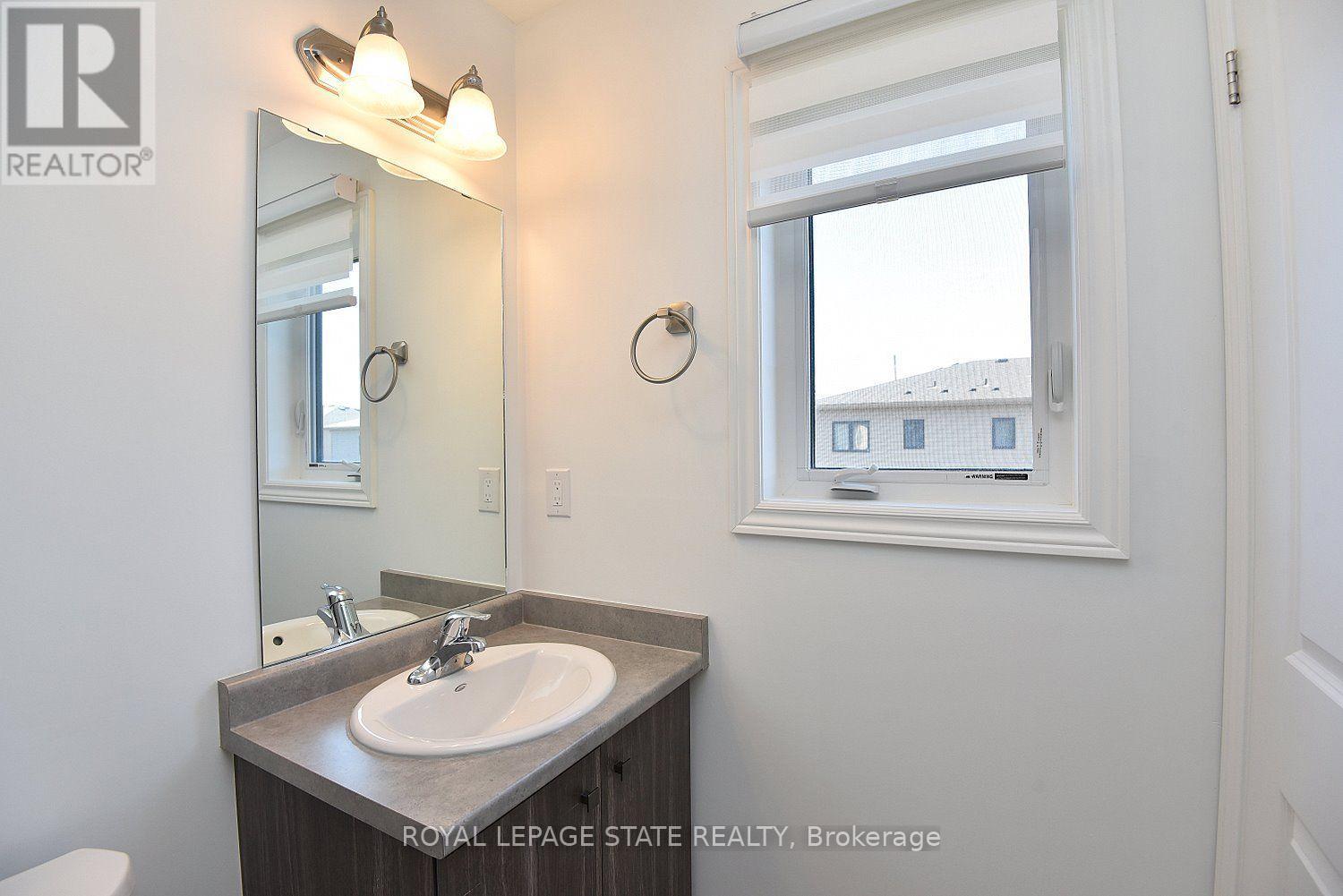 19 Radison Lane, Hamilton, Ontario  L8H 0B5 - Photo 30 - X13878342