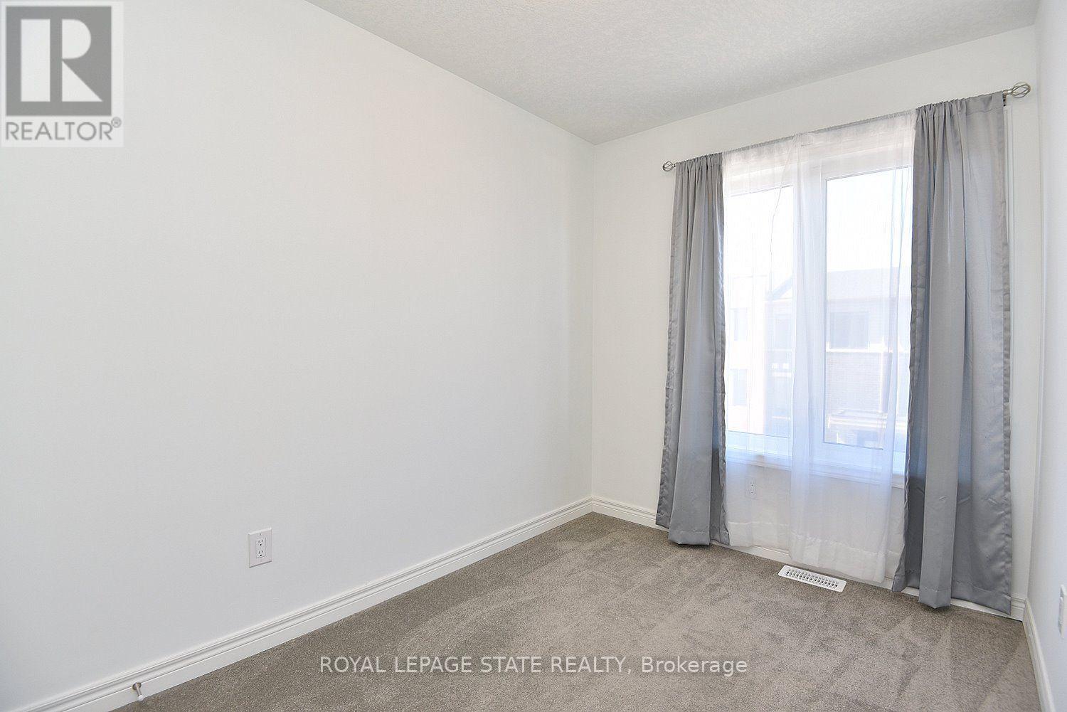 19 Radison Lane, Hamilton, Ontario  L8H 0B5 - Photo 35 - X13878342