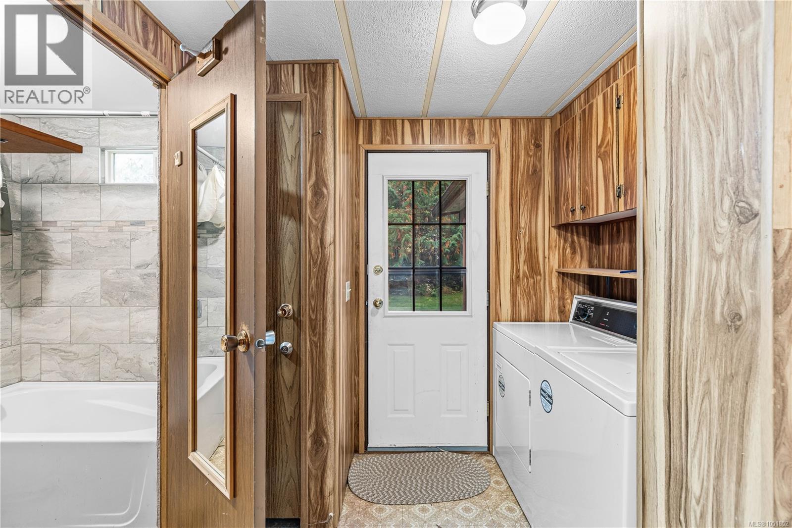 4885 Bella Rd