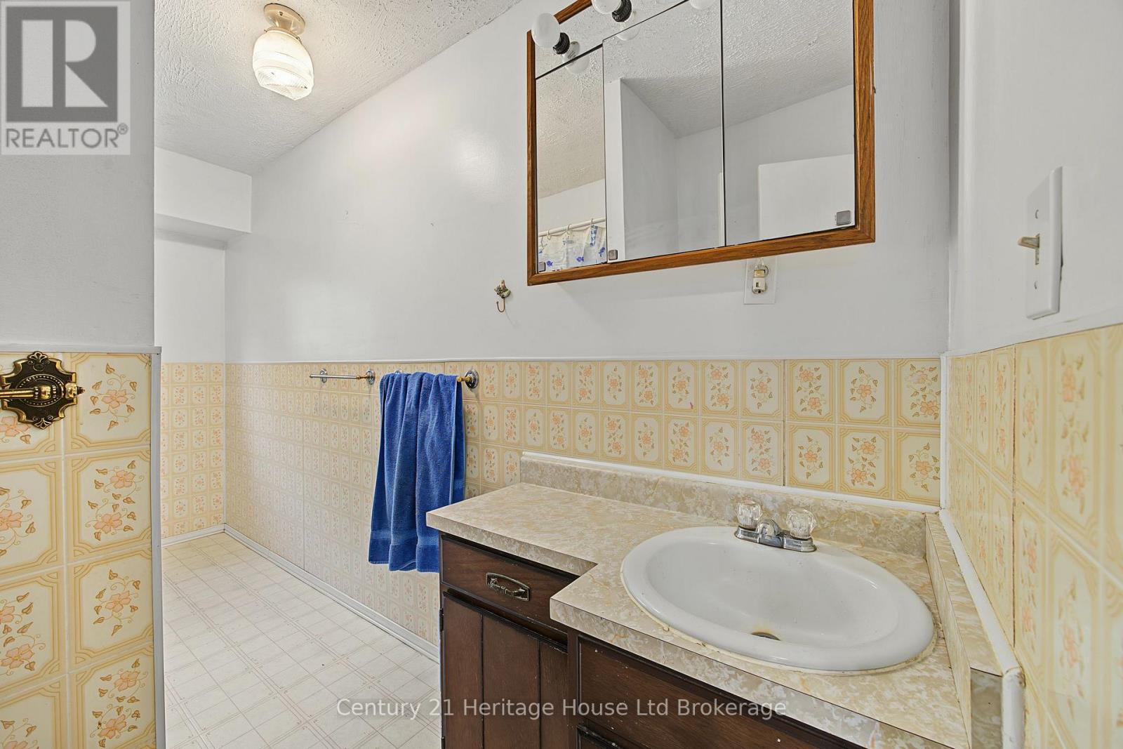 17846 Evelyn Drive, Thames Centre, Ontario  N0M 2M0 - Photo 16 - X13877640