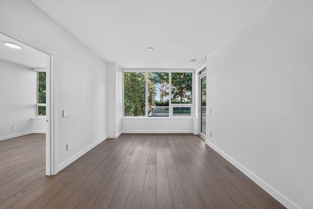 303 15165 Thrift Avenue, White Rock, British Columbia  V4B 0C1 - Photo 11 - R3172280