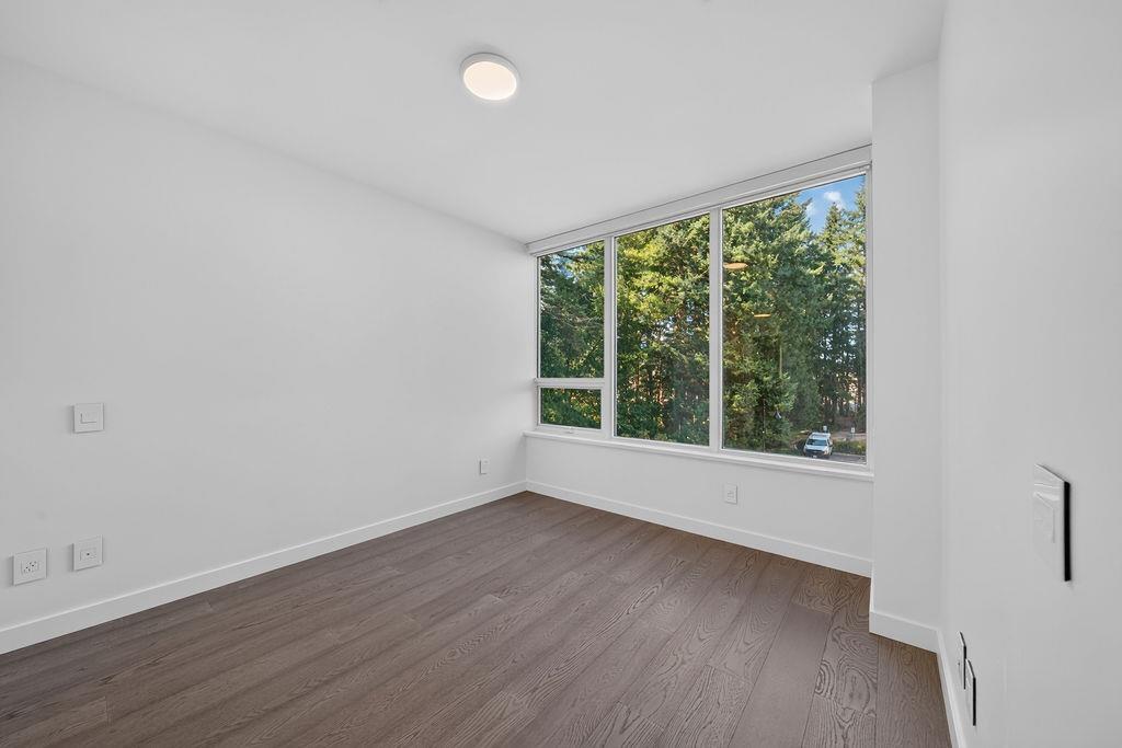 303 15165 Thrift Avenue, White Rock, British Columbia  V4B 0C1 - Photo 17 - R3172280