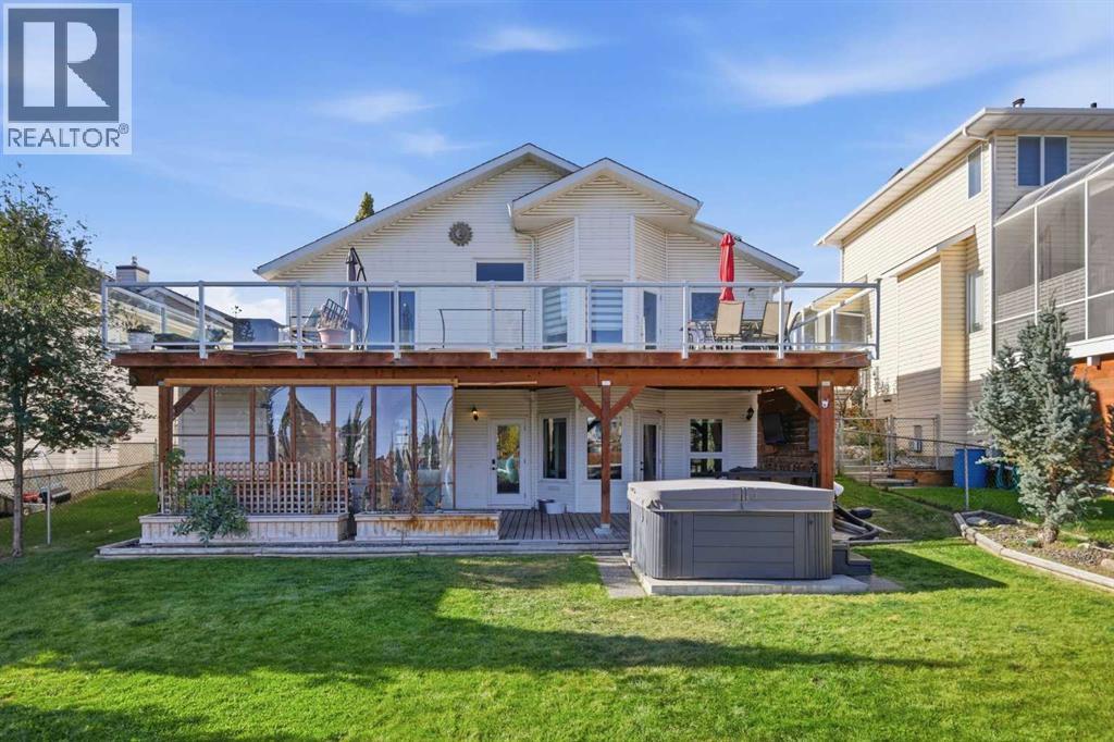 5 Riverview Court, Cochrane, Alberta  T4C 1K6 - Photo 3 - A2348898