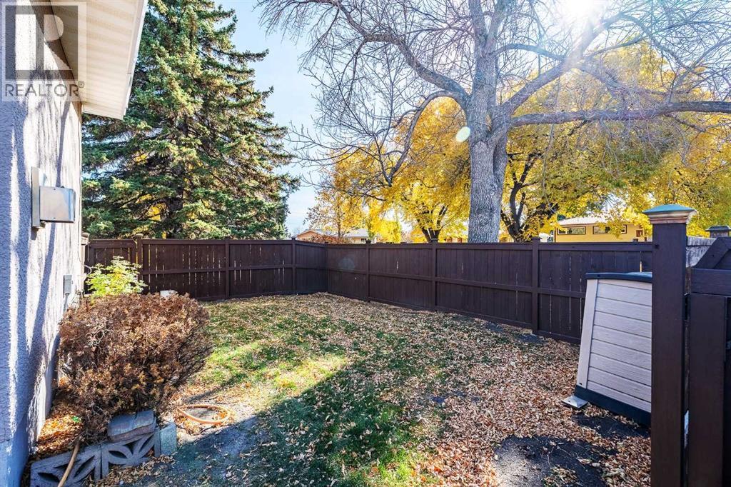 163 Westwood Drive SW, Calgary, Alberta  T3C 2W2 - Photo 32 - A2351223