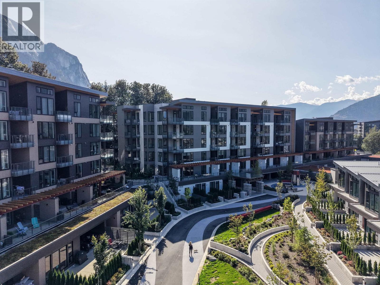 221 1500 SCOTT CRESCENT, Squamish, British Columbia