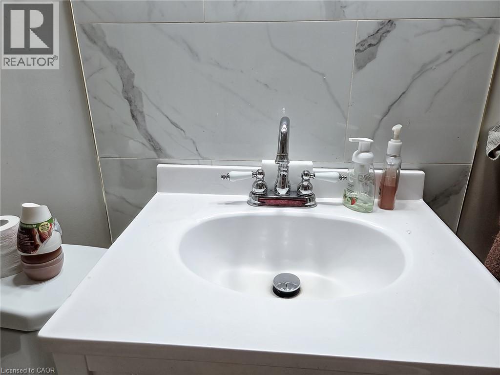 212 Niagara Street, St. Catharines, Ontario  L2M 4V4 - Photo 19 - 40869573