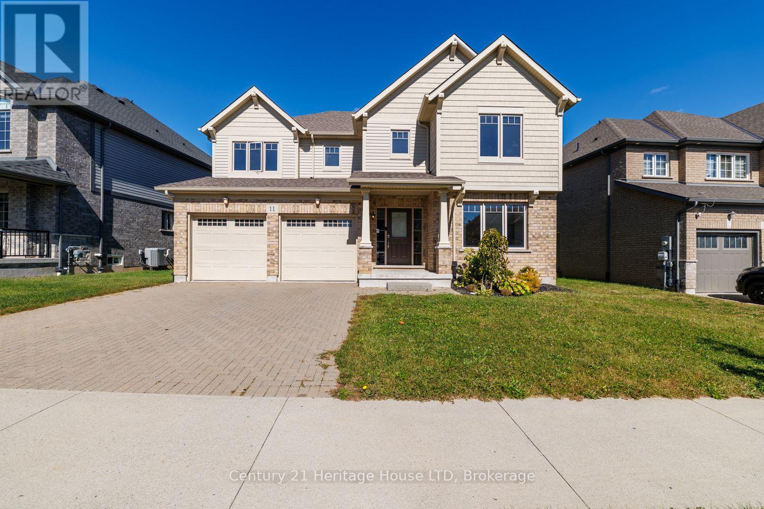 11 Philmori Crescent, Pelham, Ontario  L0S 1E5 - Photo 2 - X13878470