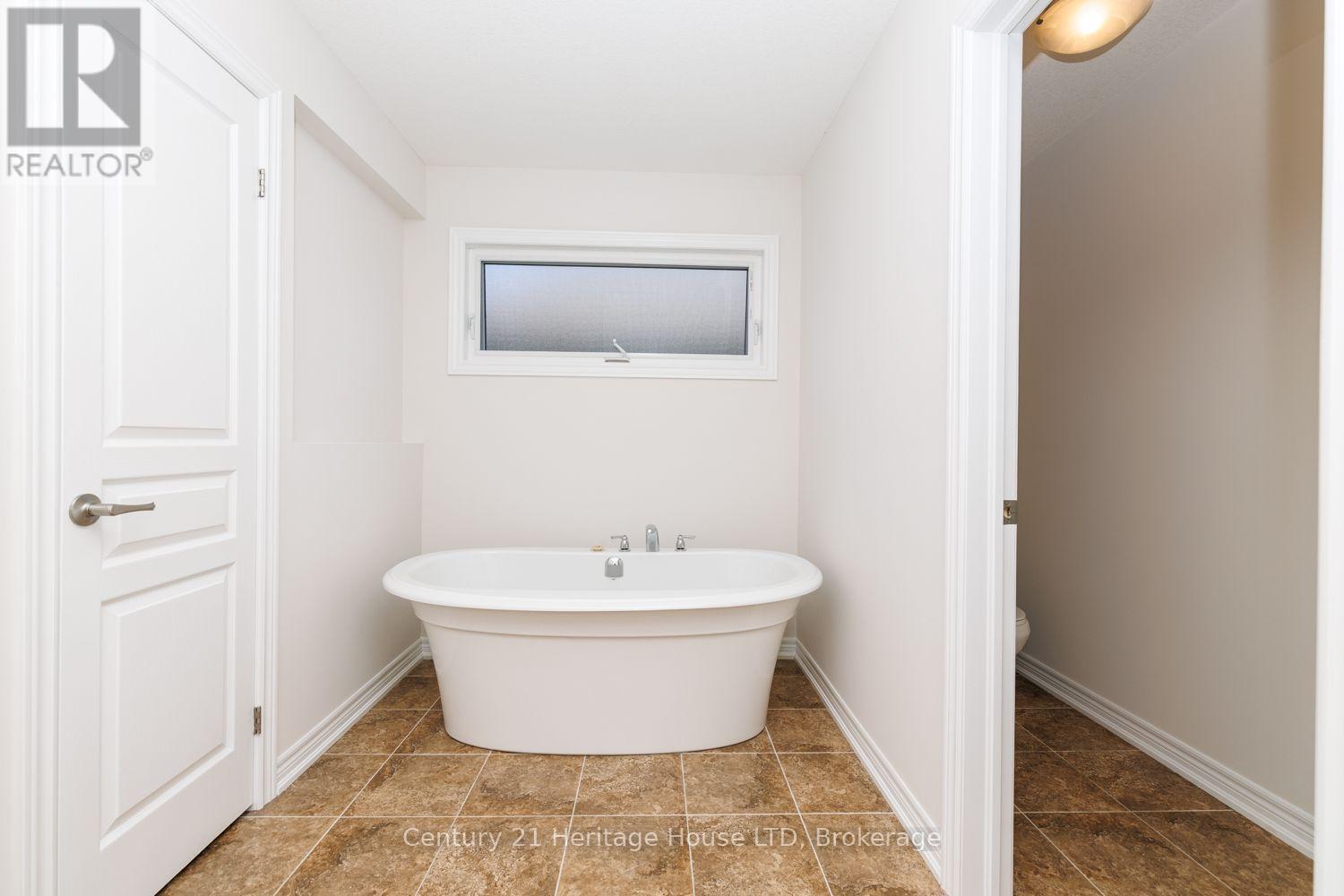 11 Philmori Crescent, Pelham, Ontario  L0S 1E5 - Photo 28 - X13878470