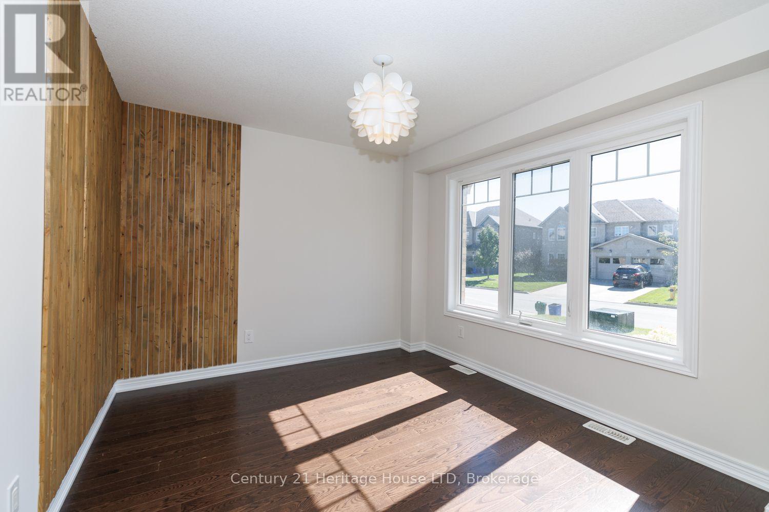 11 Philmori Crescent, Pelham, Ontario  L0S 1E5 - Photo 5 - X13878470