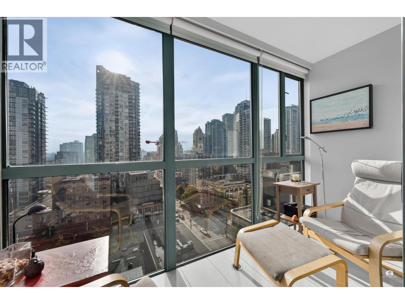 1106 1188 HOWE STREET
