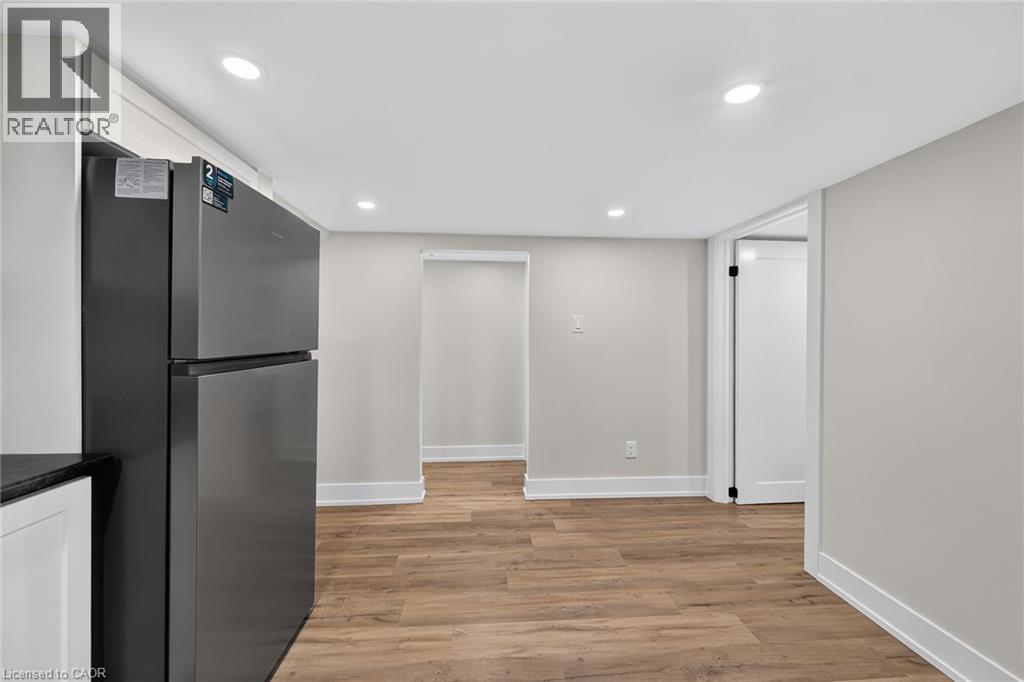 331 East 17th Street, Hamilton, Ontario  L9A 4M9 - Photo 45 - 40870143