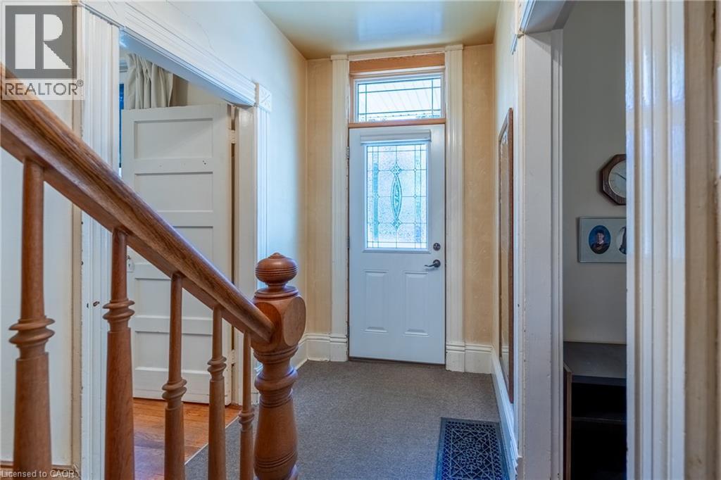 33 Palmerston Avenue, Brantford, Ontario  N3T 4L1 - Photo 6 - 40869519