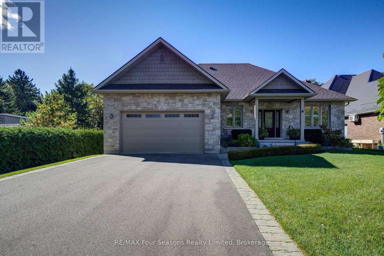 212 PEARSON STREET, Meaford, Ontario