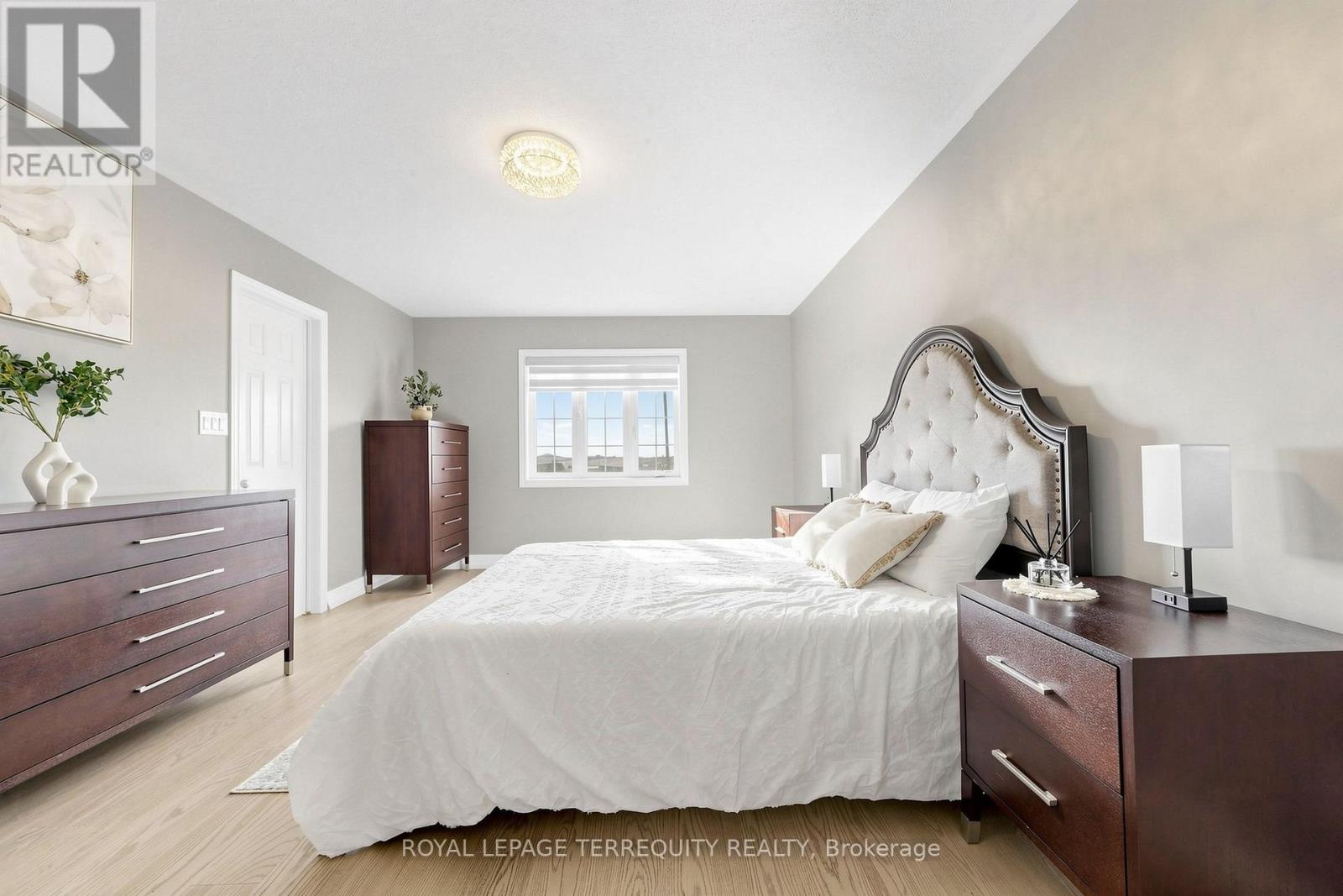 199 Armstrong Crescent, Bradford West Gwillimbury, Ontario  L3Z 0L3 - Photo 18 - N13878410