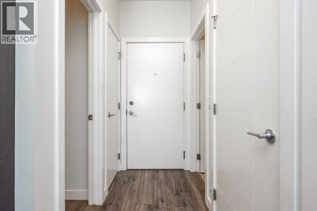 303, 4 Sage Hill Terrace NW
