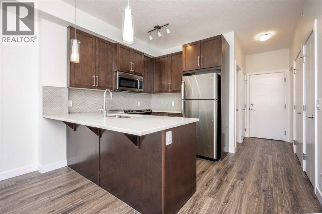 303, 4 Sage Hill Terrace NW