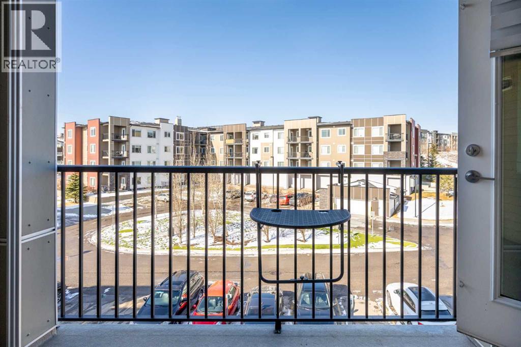 303, 4 Sage Hill Terrace NW