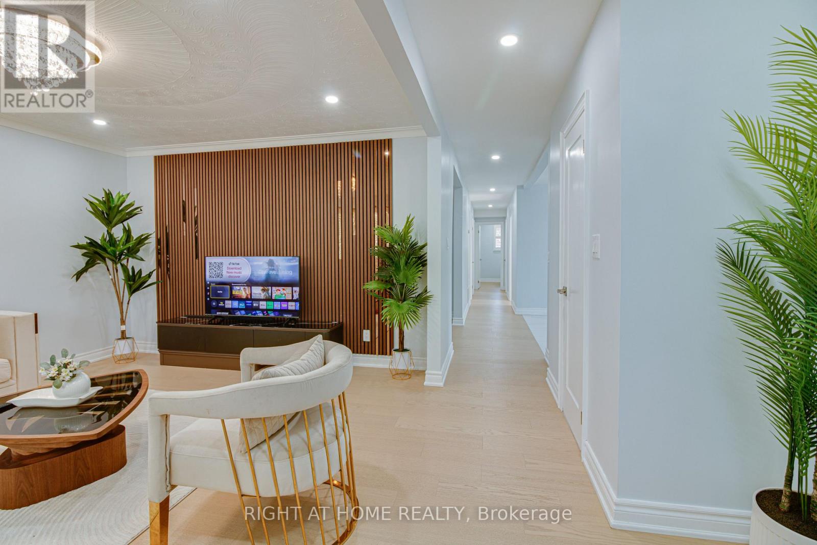 37 Mason Road, Toronto, Ontario  M1M 3P9 - Photo 3 - E13877846
