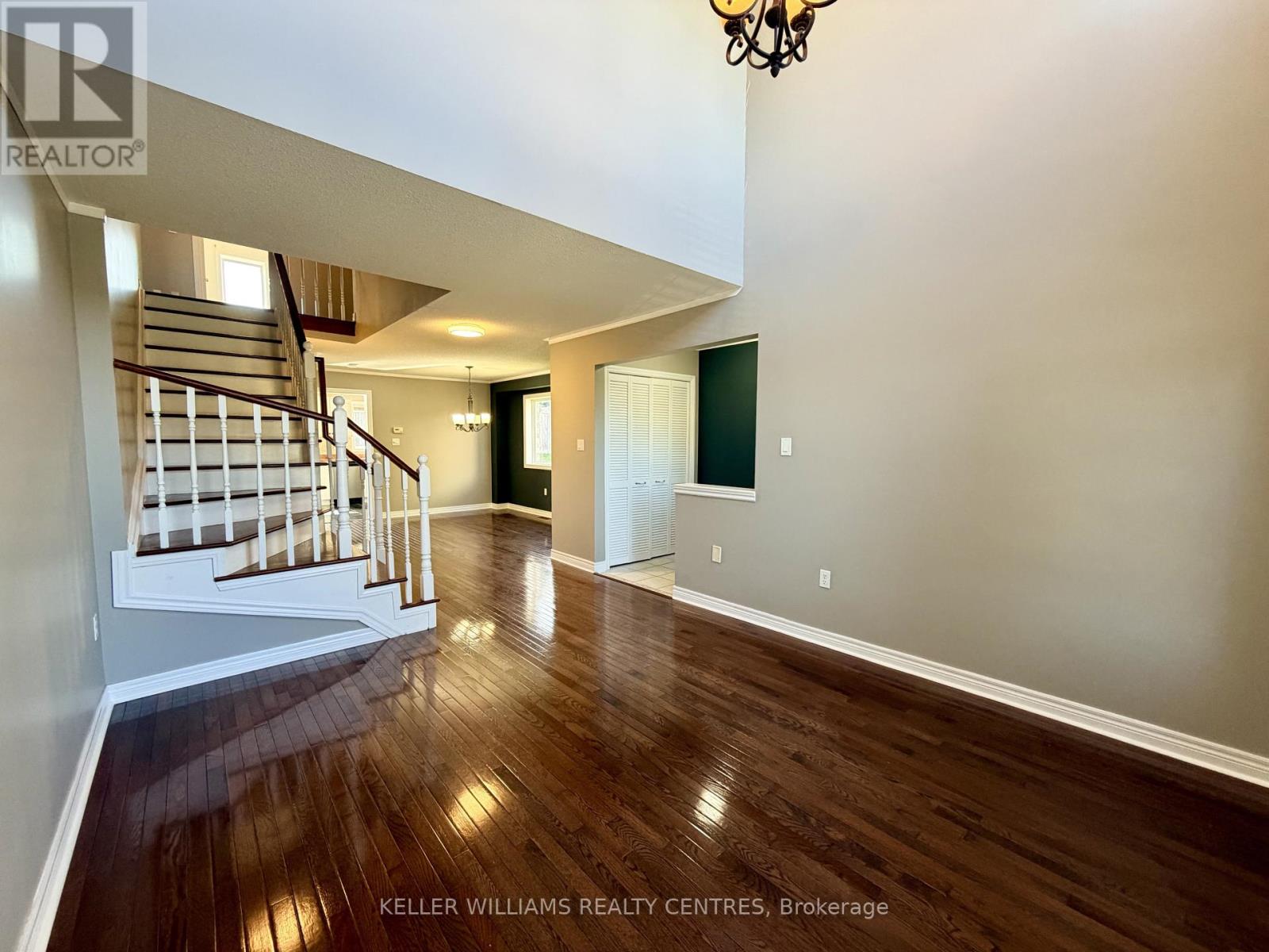 111 Bentley Crescent, Barrie, Ontario  L4N 0Z1 - Photo 7 - S13778224