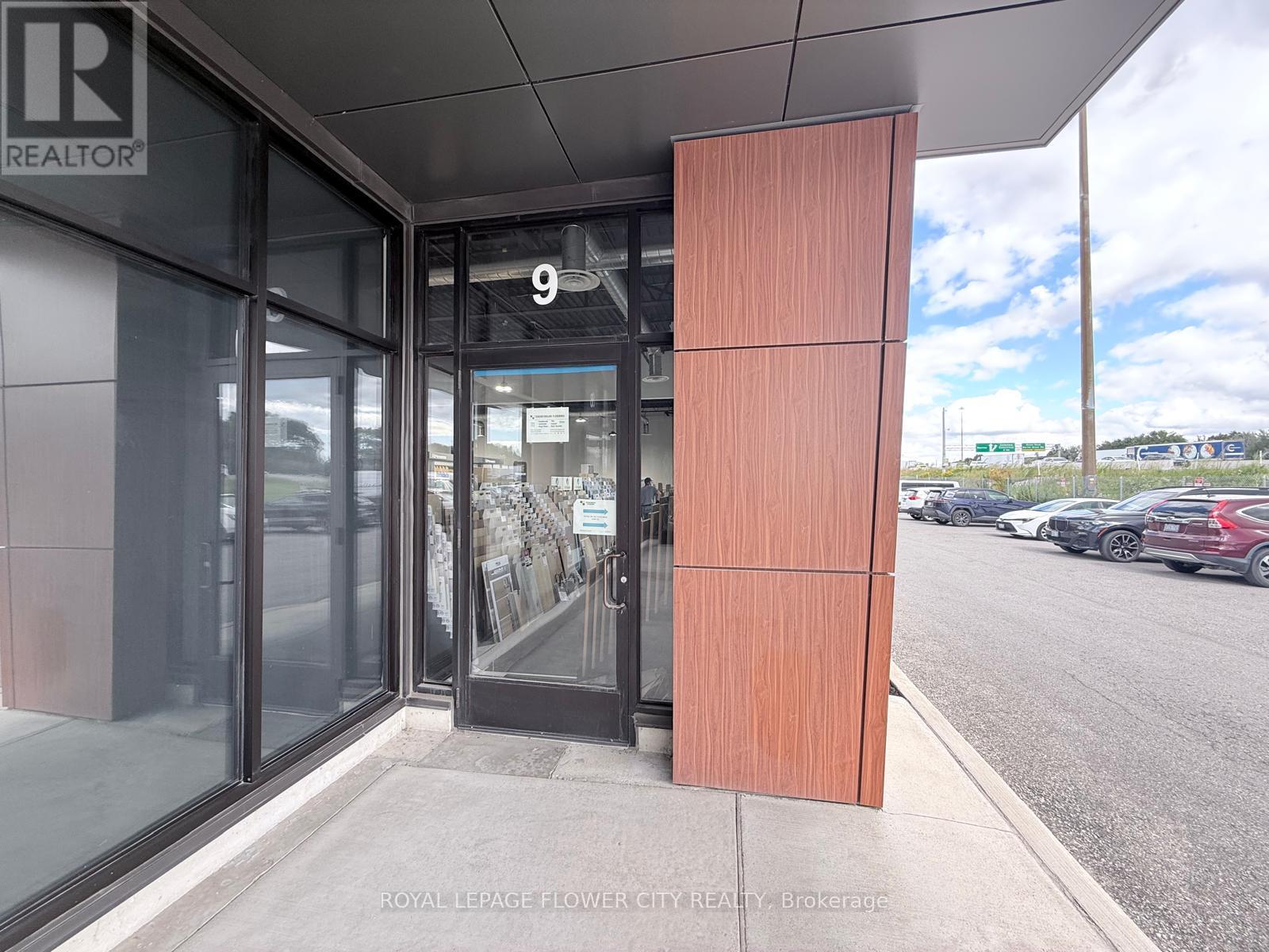 9 - 37 Stoffel Drive, Toronto, Ontario  M9W 6A8 - Photo 2 - W13866836