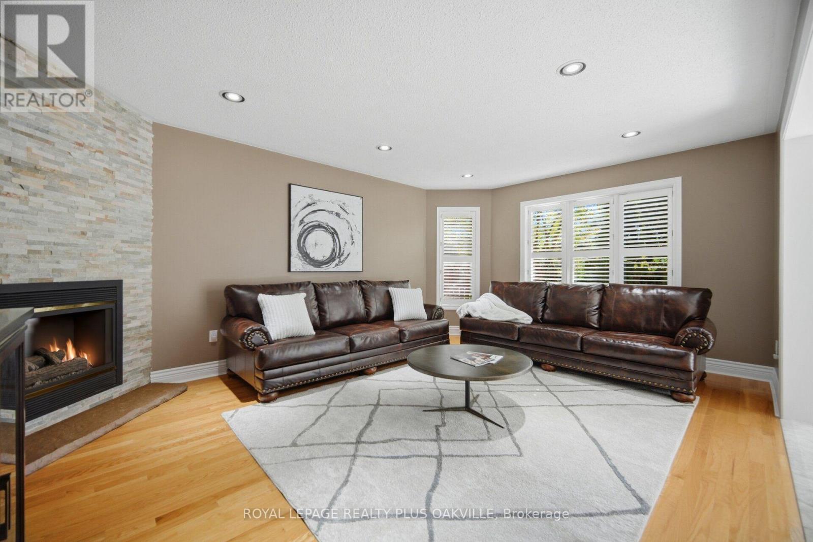 5892 Glen Erin Drive, Mississauga, Ontario  L5M 5K4 - Photo 18 - W13878098