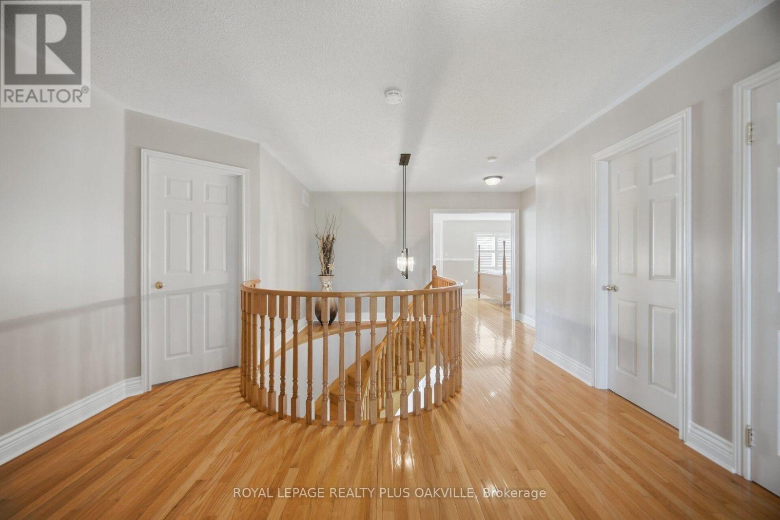 5892 Glen Erin Drive, Mississauga, Ontario  L5M 5K4 - Photo 23 - W13878098